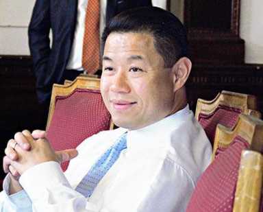 Liu slams Flushing Commons for cutting parking