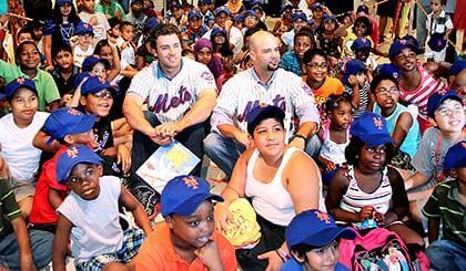Young readers come on out and meet the Mets for story time