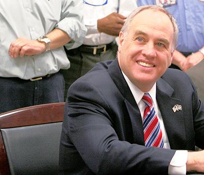 MTA wasted $39M on jet fuel for city buses, DiNapoli says