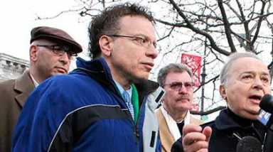 Council pushes plan to cap parking fees