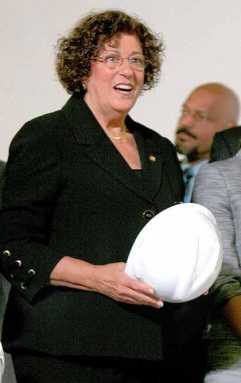 Queens Dems back Pheffer for county clerk