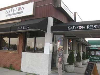Saffron: Noshing in Howard Beach to a Flamenco beat