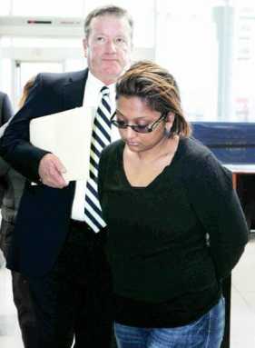 Family bilked immigrants: DA