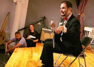 Astoria festival draws saw players from around the globe