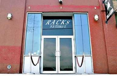 Cops grill SJU teams in shooting