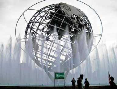 Unisphere fountain turns on waterworks