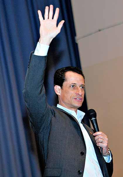 Critic of UN scofflaws, Weiner owed $2K in fees