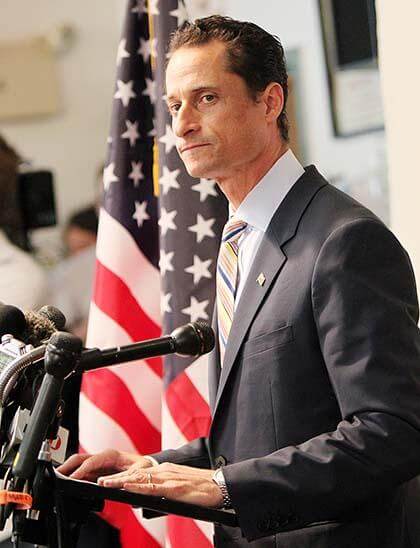 Weiner sits on vast war chest