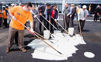 Con Ed, city launch Cool Roofs program developed in LIC