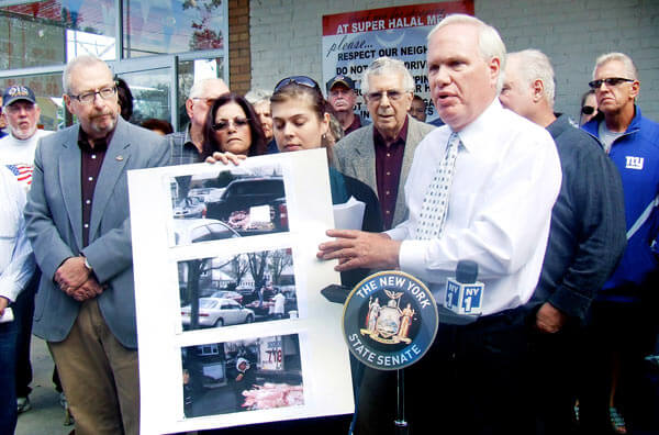 Avella fights halal mart in Bellerose