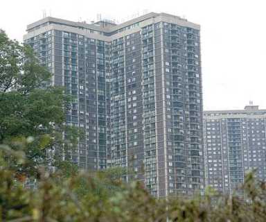 Antenna lease worries North Shore Towers shareholders