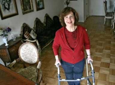 Woman faces eviction in Bayside coâˆ’op plan