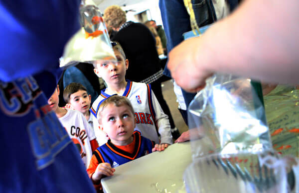 Bay Terrace Purim event features fish