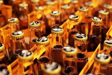 Suspect sought in connection with theft of 3,500 cases of beer from freight train car on Ridgewood/Glendale border