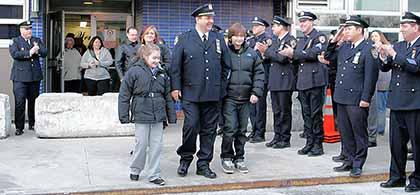 111th Precinct veteran cop retires