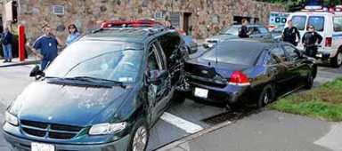 Crime down for 2010 in 111th Precinct