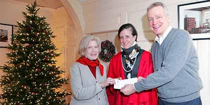 Historic Bowne House opens for holiday party