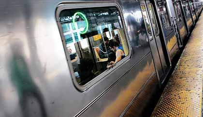 Budget watchdog praises subway’s efficiency