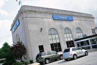 Queens homeowners sue Chase to gain relief from foreclosure
