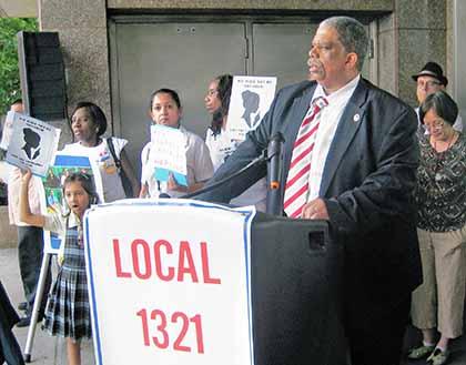 Union nixes concessions, braces for layoffs at Queens libraries