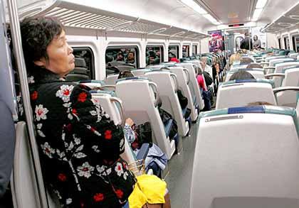 Riders give LIRR high marks in MTA satisfaction survey