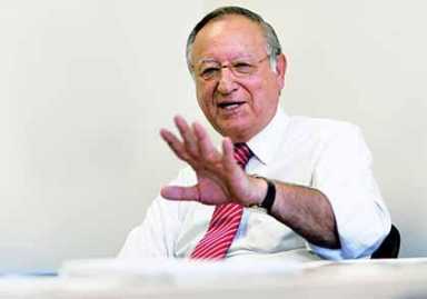 Padavan suffers mild stroke at his Queens home