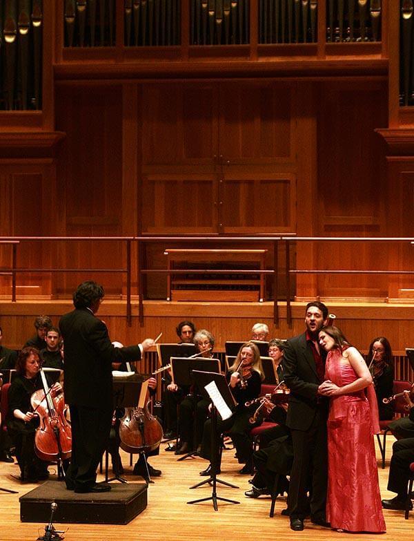 Symphony invites 500 to free opera