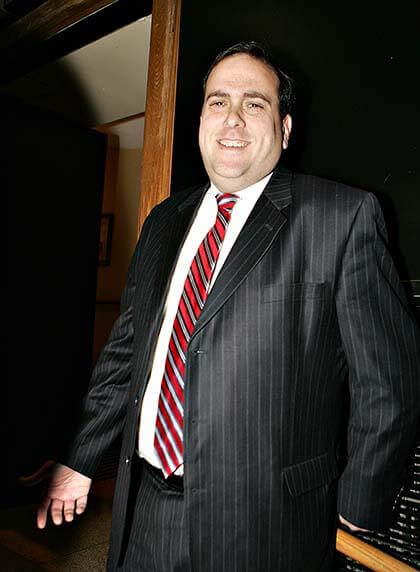 Schumer backs Simanowitz in race for 27th Assembly seat