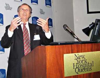 NYHQ prez touts staff, $210M wing in Flushing