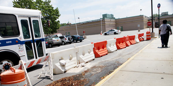 Bus stop to Bay Terrace plaza will stay in place: Braunstein