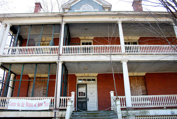 CB 7 to hear women’s center plans for Totten