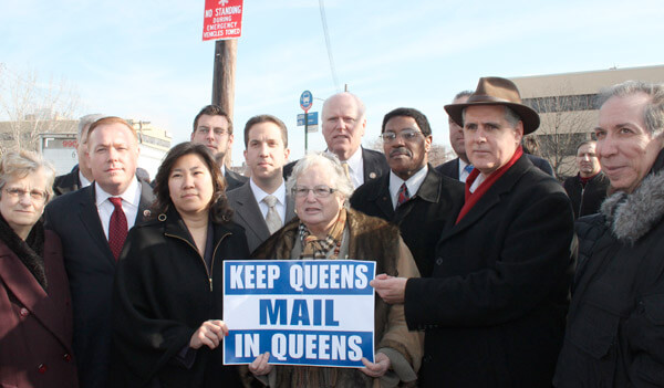 Pols rally against College Point USPS closure