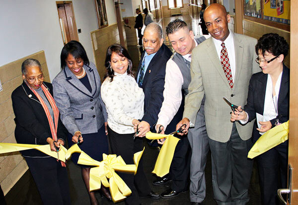 Magnet library renovations get student plaudits