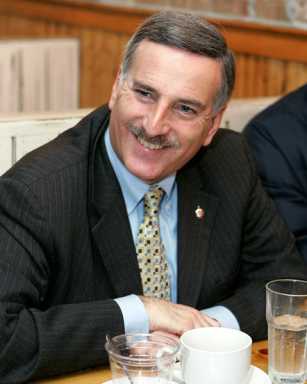 Weprin holds winter toy drive