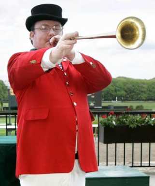 Astoria resident sounds the call