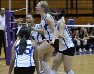 Bayside rolls into quarterfinals after beating Midwood