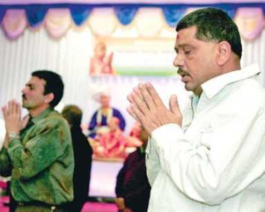 Mourners honor Mumbai victims in Flushing