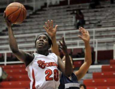 McLean’s heroics give St. John’s seventh straight win