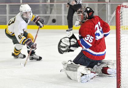Shipping back from Boston, Yacovone lifts Cross