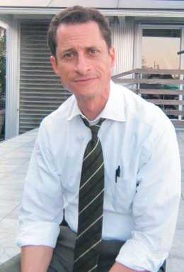 Weiner puts the brakes on his mayoral campaign