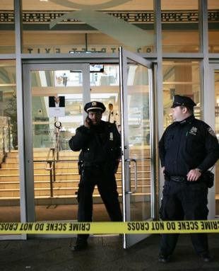 Woman falls to her death in Queens Center mall, injuring teenager