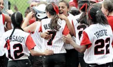 Red Hawks win PSAL ‘B’ softball championship