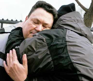 Apartment fire guts 4 floors in Kew Gardens