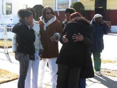 Father kills self, three family members in Rosedale