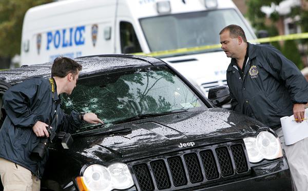 Man dead, woman hurt in New Hyde Park shooting