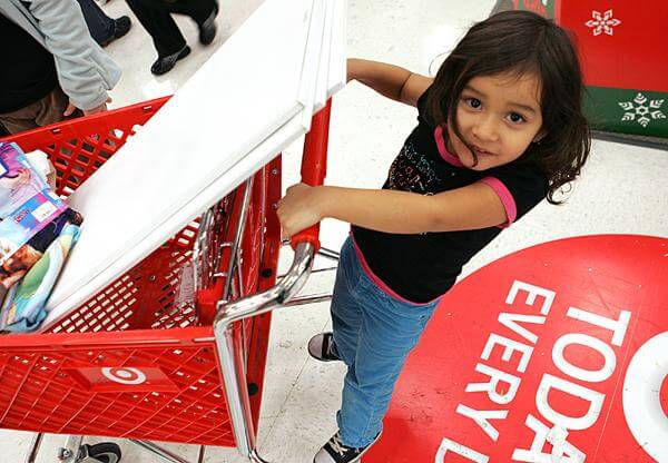 Queens shoppers flock to big-box stores for Black Friday savings