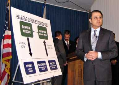 Two Queens hospital executives indicted in bribery scheme