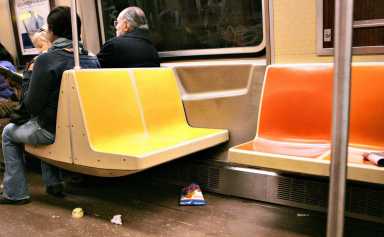‘Spaghetti Skirmish’ sparks debate about food on subway