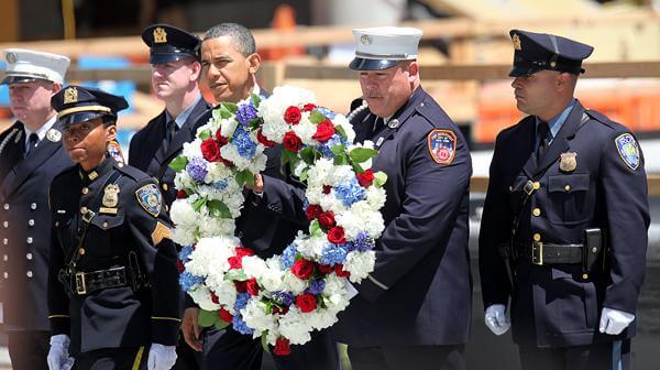 Obama greets 9/11 families at ground zero