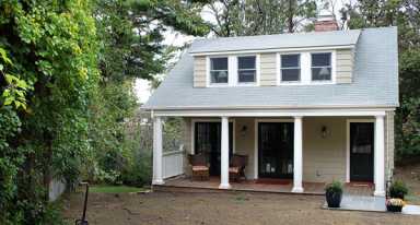 Douglaston church opens cottage doors